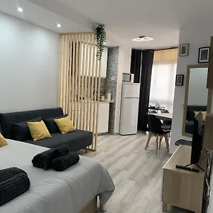 Precioso Estudio Frente Al Mar Con Piscina Benalmádena